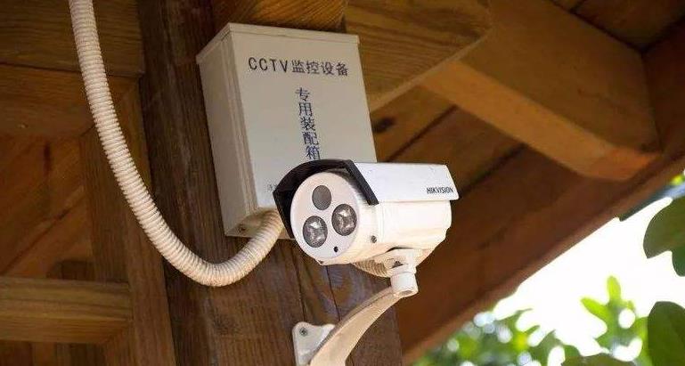 廣龍鑫獨家揭秘：安裝監(jiān)控的三大致命誤區(qū)，90%家庭已中招！