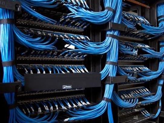 廣龍?chǎng)伟惭b監(jiān)控爆料：一個(gè)不為人知的安防秘密